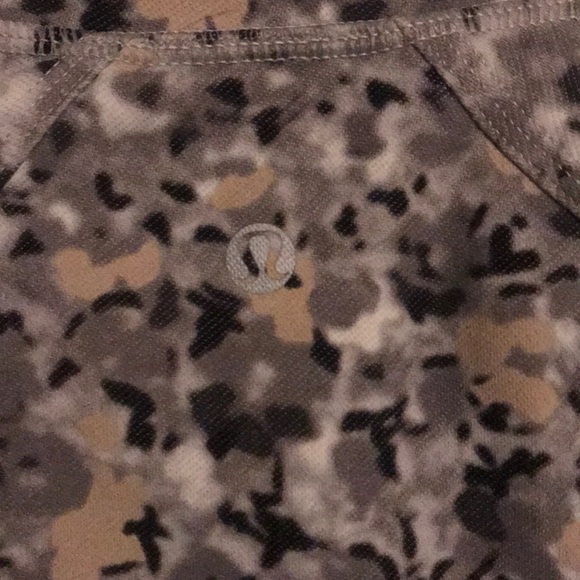 Lululemon Jacket - Picture 7 of 8